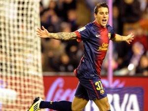 Tello signs new Barcelona deal 