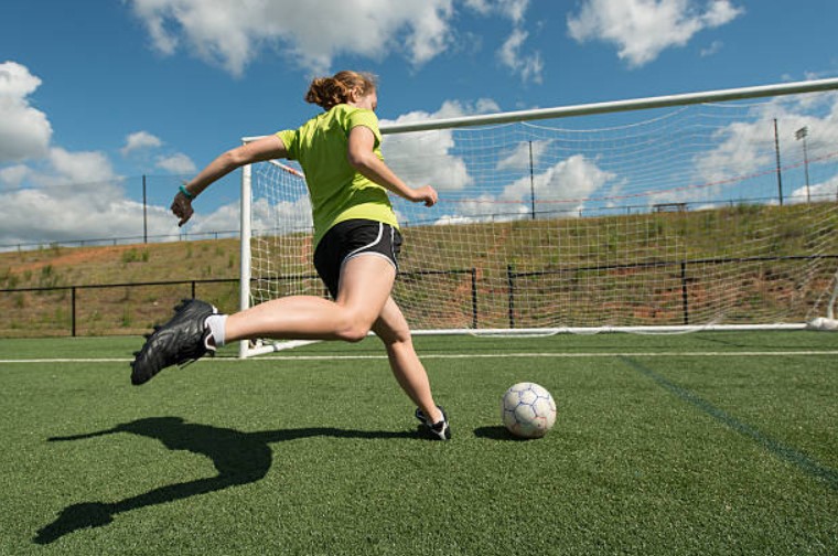 Top 5 Football-Specific Workouts to Boost Your Stamina on the Pitch