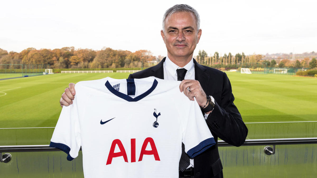 SPURS DITCH POCH IN FAVOUR OF THE SPECIAL ONE