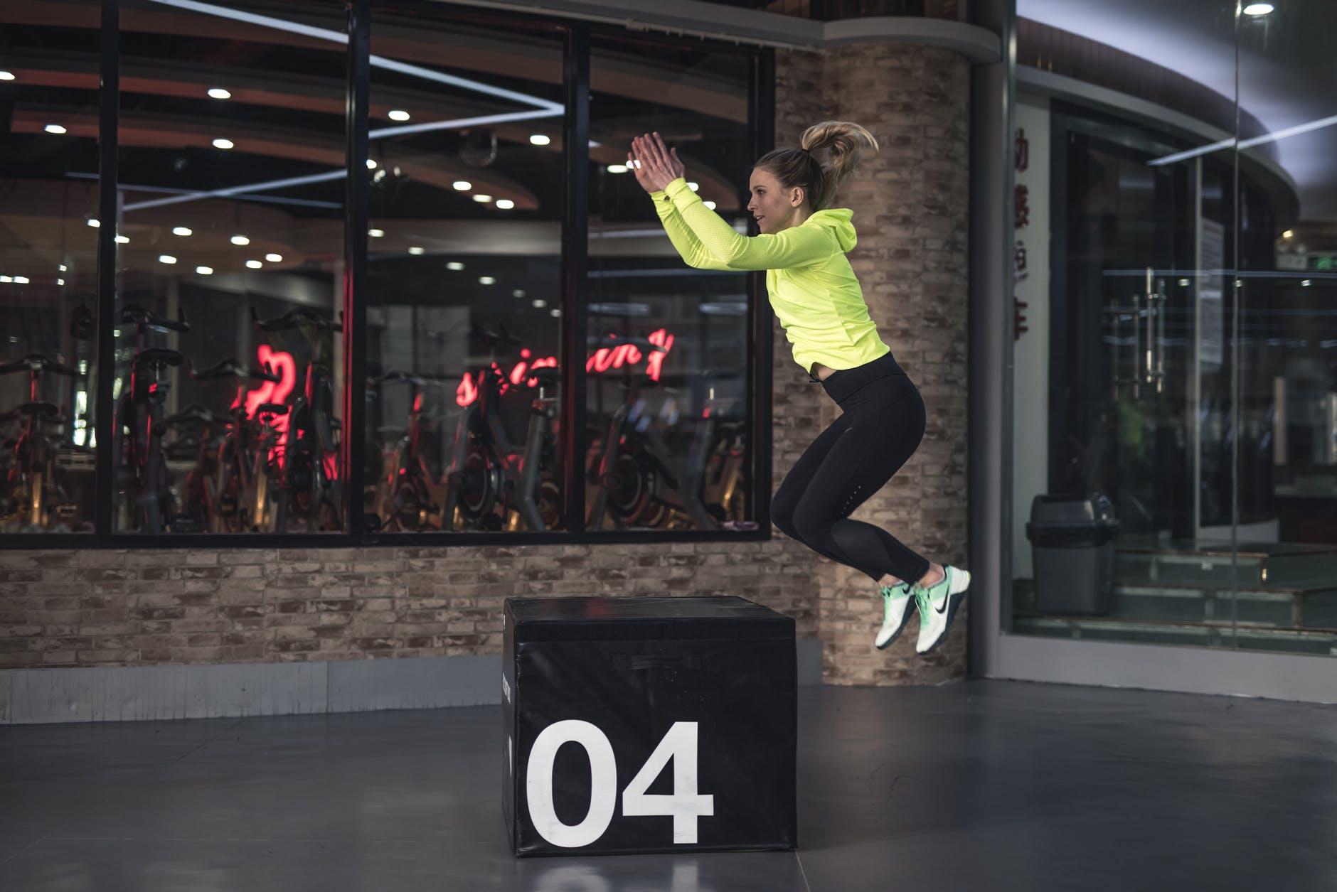 plyometric squat jump