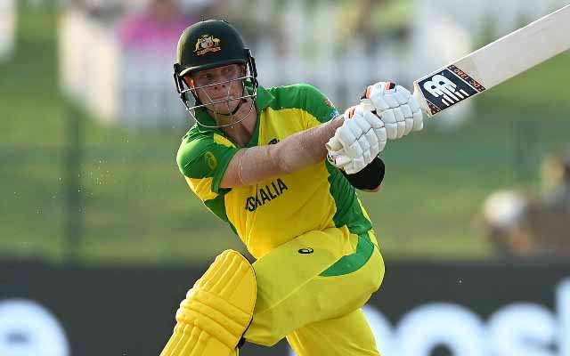 The unconventional batting methods of Steve Smith